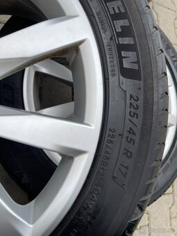 Alu kola 5x112 original Volkswagen 225/45 R17 Michelin letní - 7