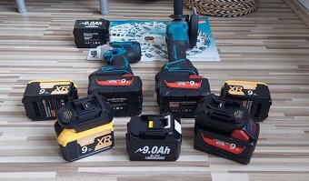 Adaptér Aku Milwaukee/DeWALT,pro nářadí MAKITA 18V - 7