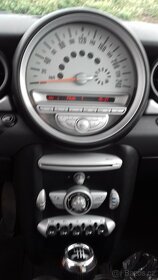 MINI COOPER R56 1,6L 2009 1.majitel TOP STAV panorama - 7