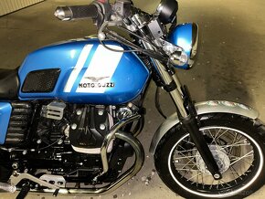 Moto Guzzi V7 II Special - 7