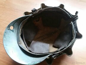 Stará hornická helma, přilba želva 3ks - 7