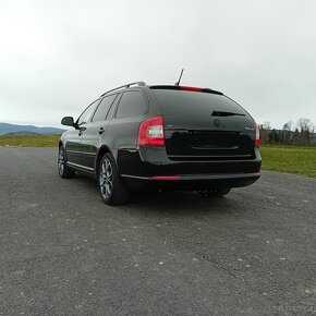 ŠKODA OCTAVIA II,FACELIFT,2.0 TDI,TEMPOMAT,XENONY,VÝHŘEV - 7