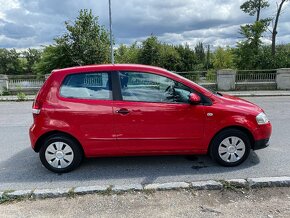 VOLKSWAGEN FOX 1.2i; r.v.2009, serviska, lustrace, nová STK - 7