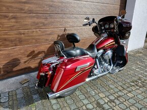 Harley-Davidson FLHTCUSE Ultra CVO 103 - 7