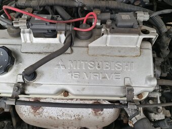 Mitsubishi Carisma 1,6 16V - 7