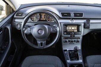 Volkswagen Passat Variant 2.0 TDI BMT Comfortline - 7