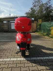 Piaggio Vespa GTS Super 125 - 7