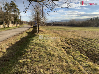 prodej stavebního pozemku, obec Všeradice, okr. Beroun, zají - 7