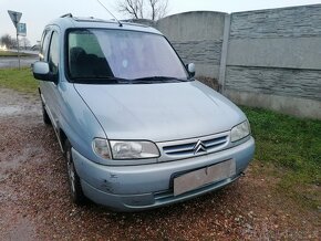 Citroen berlingo 2,0 HDI díly - 7