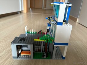 Lego city (hasici, policejni stanice) - 7