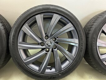 Letní originál alu sada Škoda Octavia IV Perseus 18" 5x112 - 7