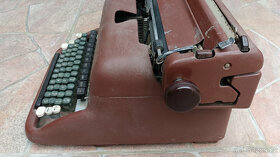 Starý psací stroj Consul - 7