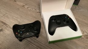 Microsoft Xbox One X 1TB 2 ovladače + hry - 7