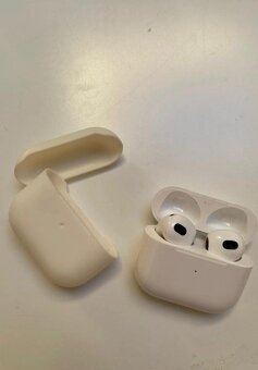 Apple AirPods 3. generace - 7