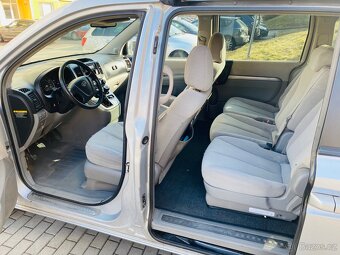 Kia Carnival 2,9Crdi 16V Rok 2008 7Míst Tažné. - 7