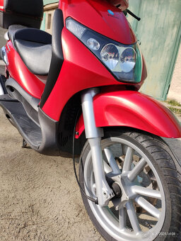 PIAGGIO BEVERLY 250 najeto jen 8218km - 7