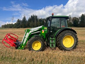 MONTUJEME ČELNÍ NAKLADAČE INTER-TECH NA TRAKTORY JOHN DEERE - 7