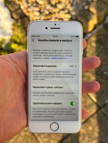 Apple iPhone 8, 256Gb bílý - 7