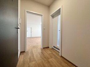 Pronájem bytu 2+KK 51m², ul. Národní třída, Hodonín - 7