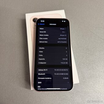 Jako nový iPhone 13 128GB růžový, 12 měsíců záruka - 7