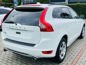 Volvo XC60 2.4D 4x4 AUT R-DESIGN TAŽNÉ SENZORY SERVISKA - 7