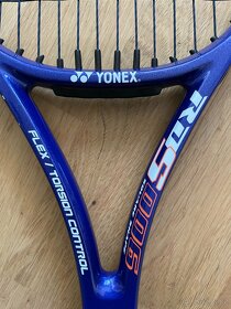 Prodám tenisovou raketu Yonex Isometric, 270g - 7