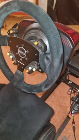 Závodní Simulátor Thrustmaster - 7