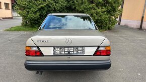 Prodám Mercedes w124 260 114 tisic km - 7