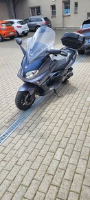 Yamaha T-Max - 7