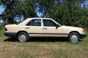 Mercedes-Benz W124 260E r.v. 1986 lišťák - 7