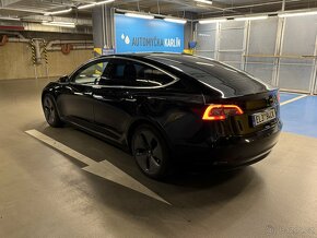 TESLA MODEL 3 RWD 239 kW r.v.2020 - 7