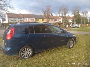 Mazda 5 2,0 D 105kw. Bez koroze.. - 7