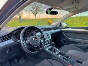 Volkswagen Passat 2.0 TDI 110kW FULL LED ACC NAVI MASAZ - 7