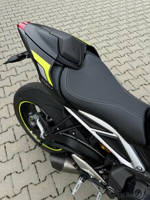 Triumph Street Triple RS - 7