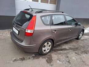 HYUNDAI i30 1.6i combi, r.12, po 1. majiteli ĆR, TOP CENA - 7