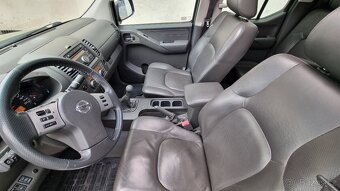 Navara D 40 s hardtopem - 7