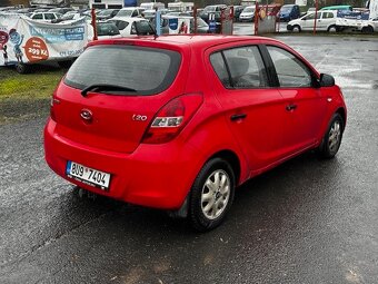 Hyundai i20 1.2i, r.2011, původ ČR, 93k km, klima - 7