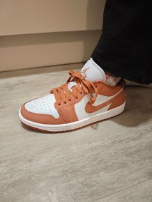 AIR JORDAN 1 LOW vel.36,5 - 7