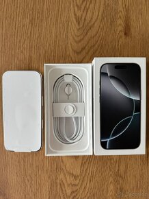 iPhone 16 Pro bílý titan 256 GB - 7