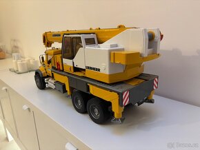 Bruder 2818 MACK LIEBHERR jeřáb - 7