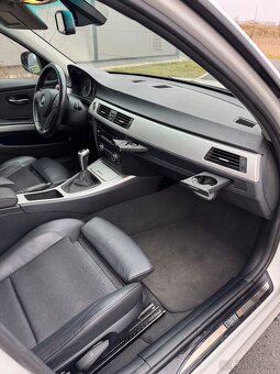 BMW E91 320XD 130KW PO VELKÉM SERVISU, NOVÁ STK, WEBASTO - 7