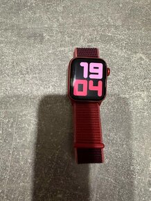 Apple Watch 6 Product Red - 40MM - 7