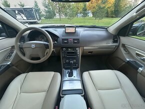 VOLVO XC90 2.4D5 136KW 4x4 7MÍST-AUT-KUŽE-XENON-PDC-NAVI - 7