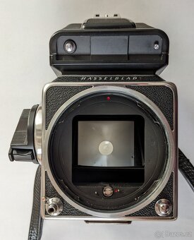 Středoformátový fotoaparát 6x6 HASSELBLAD a objektivy - 7