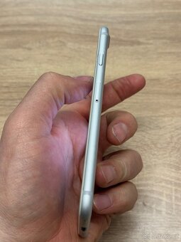 iPhone 7 32GB  stříbrný (nová baterie) - 7