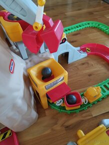 Little Tikes Autodráha se železnicí a jeřábem

 - 7