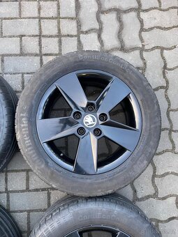 ORIGINÁL Alu Škoda ILIAS R16, 5x112 - TOP, LETNÍ - 7