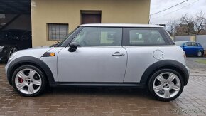 Mini One R56 1.4i 70kw, r.v. 10/2007, STK do 25.10 2025 - 7