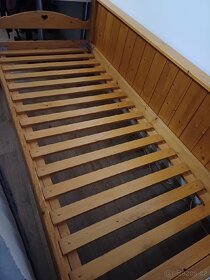 Dřevěná  postel z masivu - 7