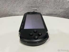 Sony PSP-1004E Street +3 hry - 7